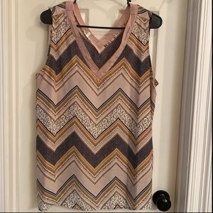 Chevron neutral colors tank.